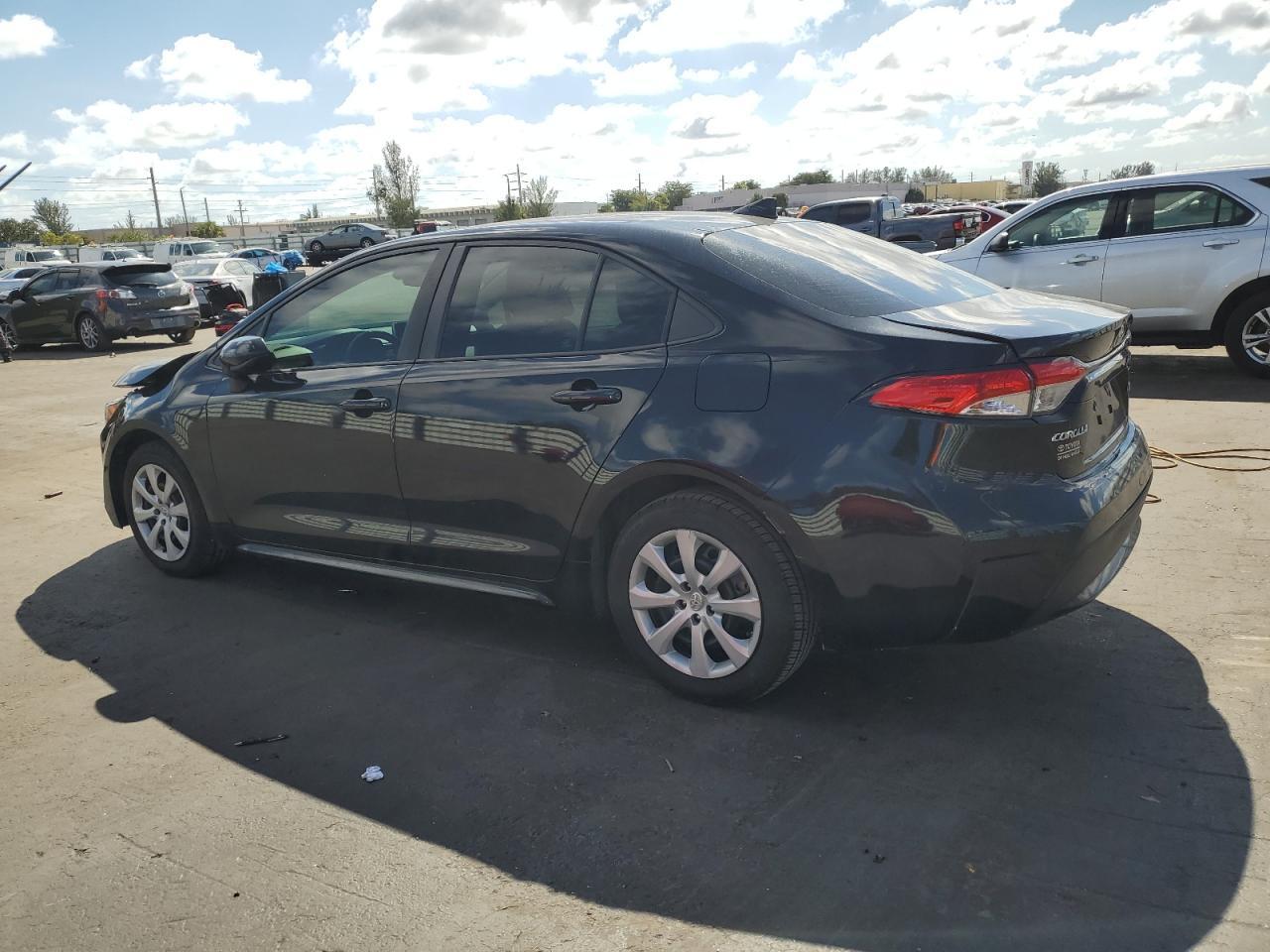 2020 TOYOTA COROLLA LE - Image 2