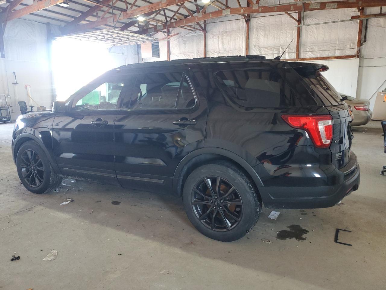 2018 FORD EXPLORER X - Image 2