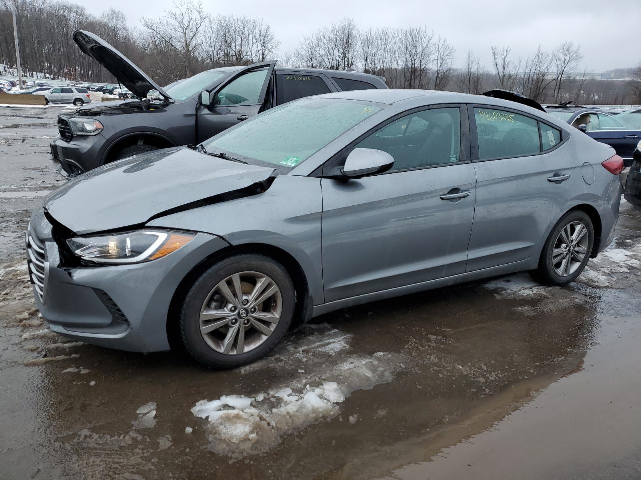 2018 HYUNDAI ELANTRA SE