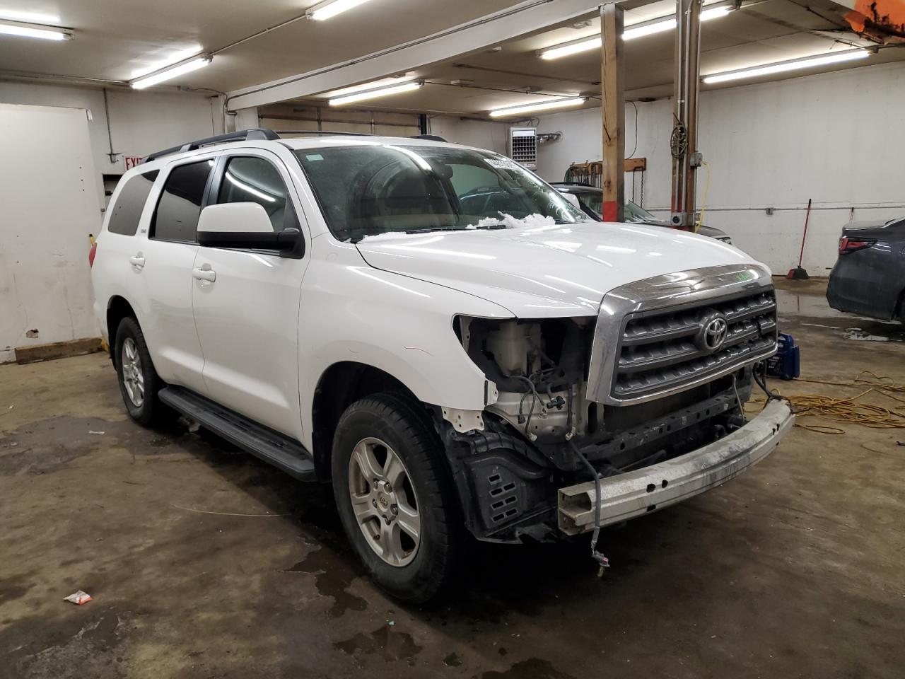 2013 TOYOTA SEQUOIA SR - Image 4