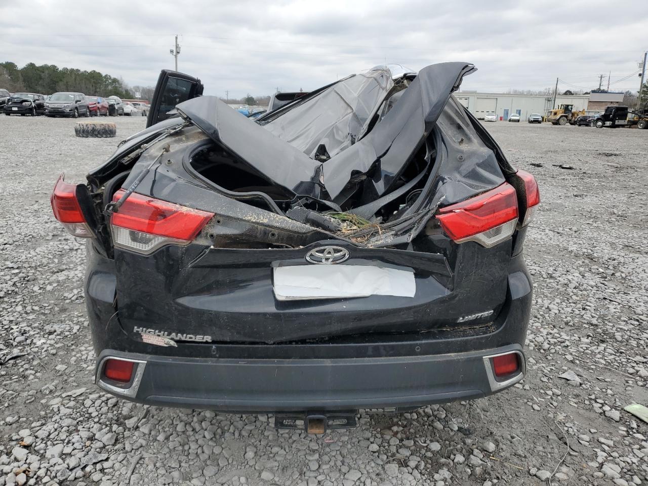 2018 TOYOTA HIGHLANDER - Image 6