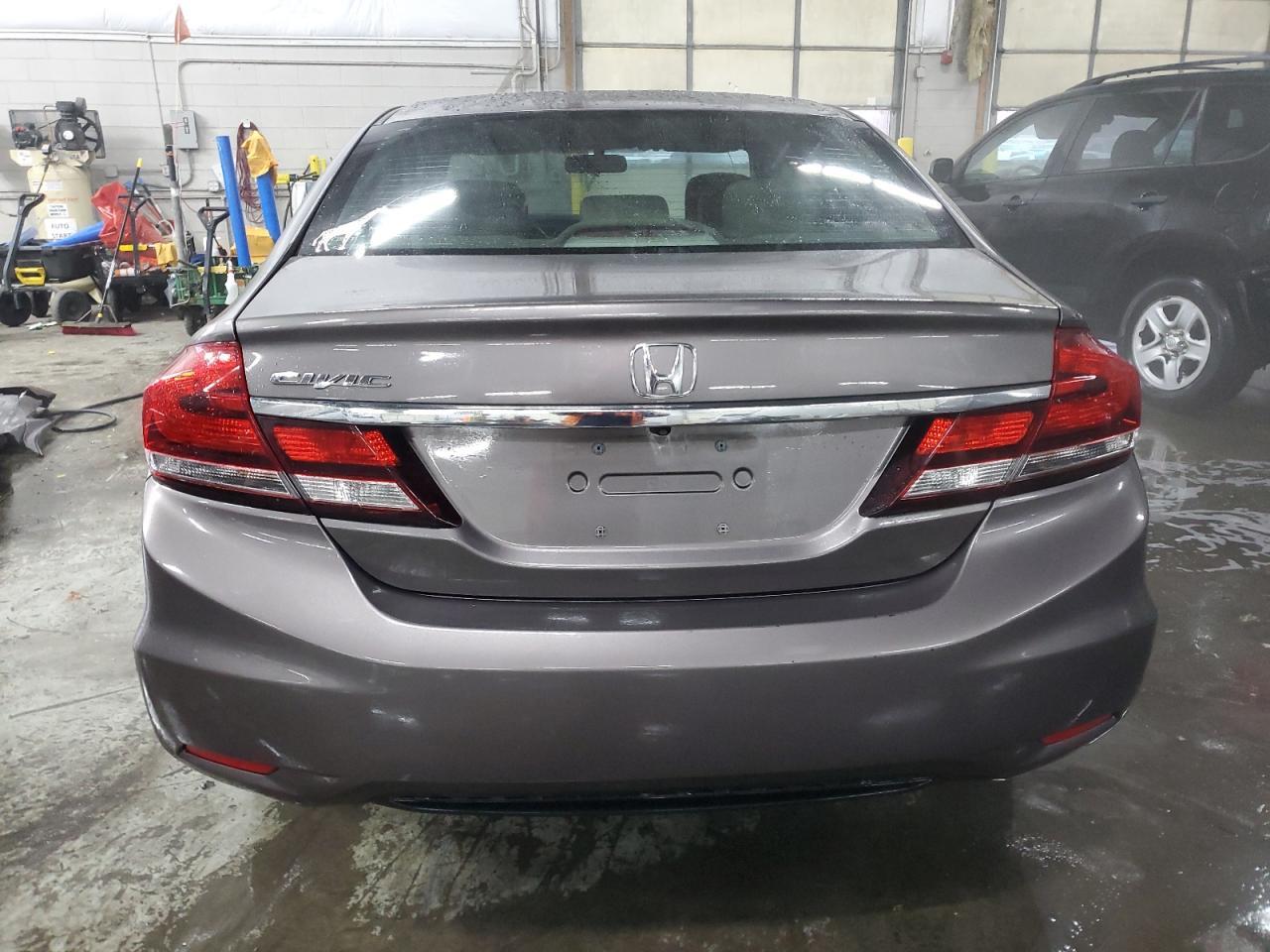 2015 HONDA CIVIC LX - Фото 6