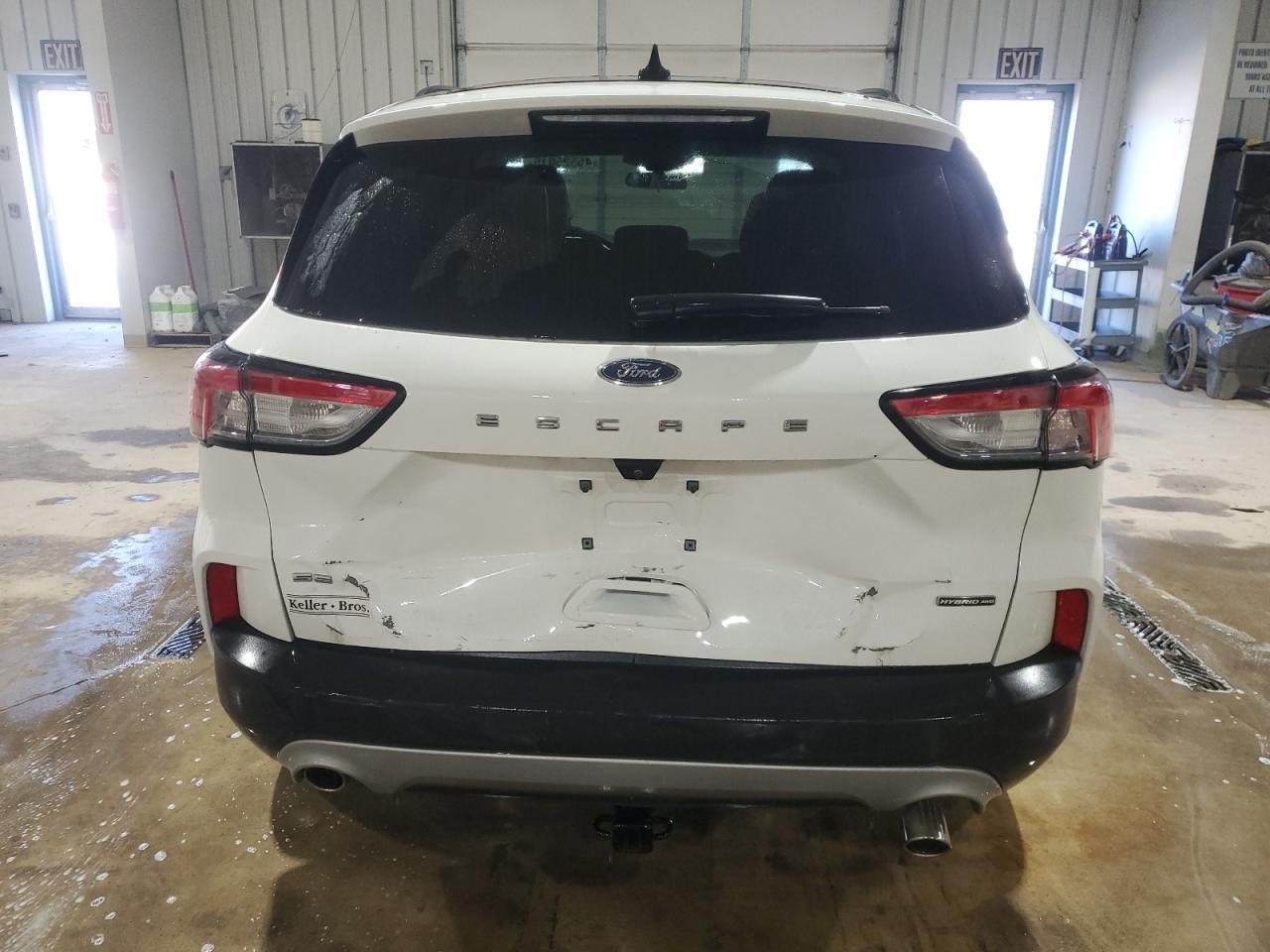 2020 FORD ESCAPE SE - Фото 6