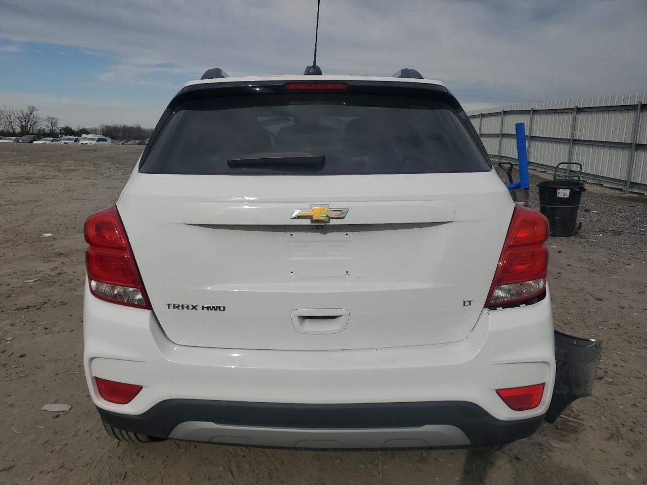 2018 CHEVROLET TRAX 1LT - Image 6