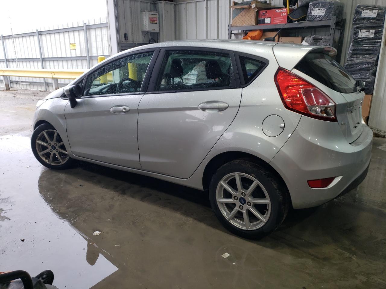 2019 FORD FIESTA SE - Image 2