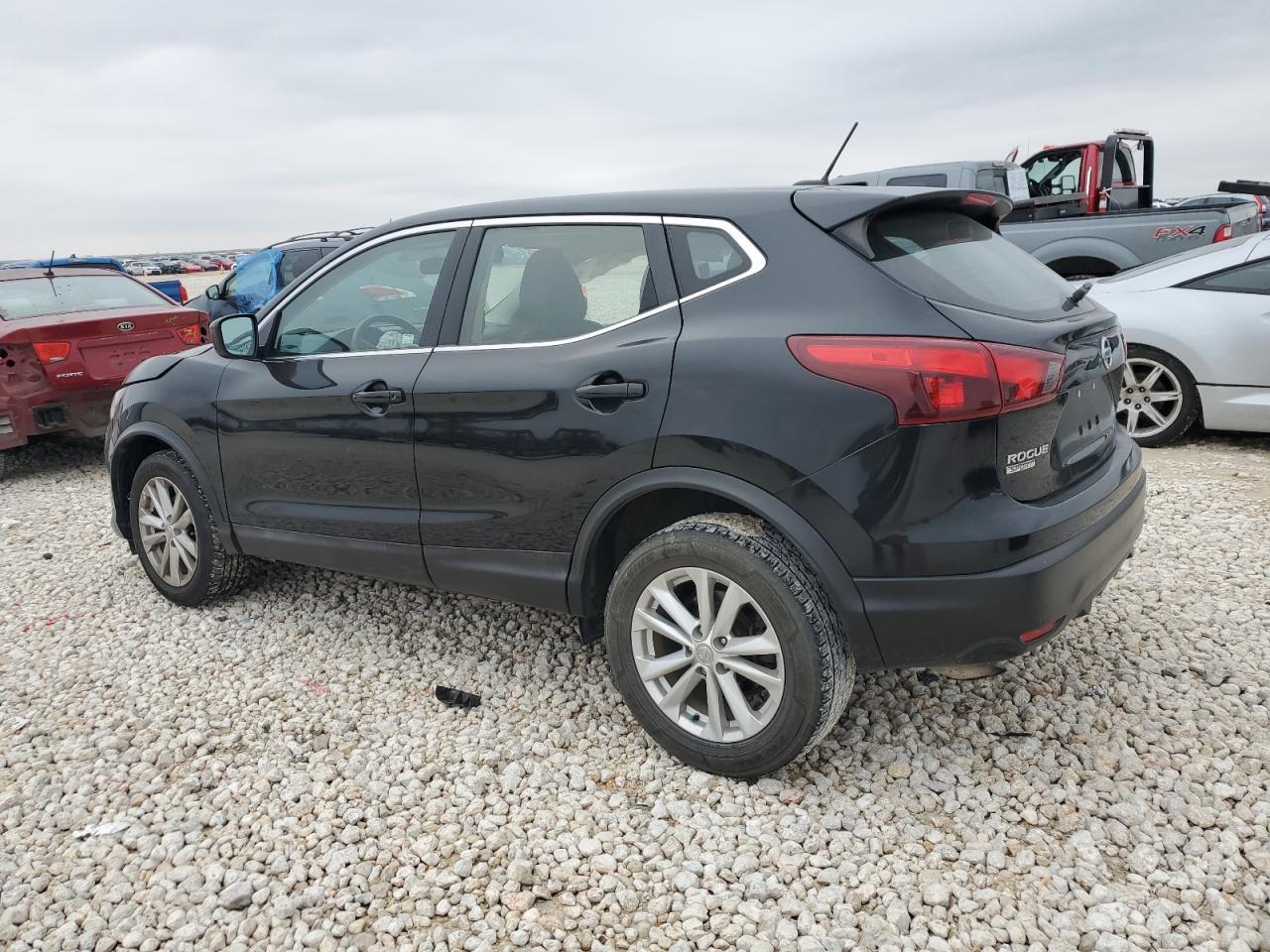 2017 NISSAN ROGUE SPOR - Image 2