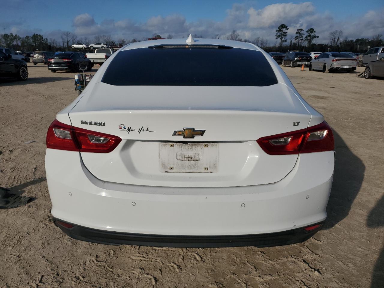 2017 CHEVROLET MALIBU LT - Image 6