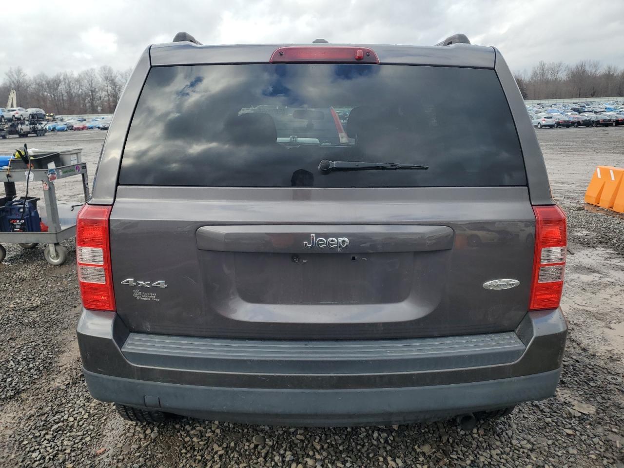 2015 JEEP PATRIOT LA - Фото 6