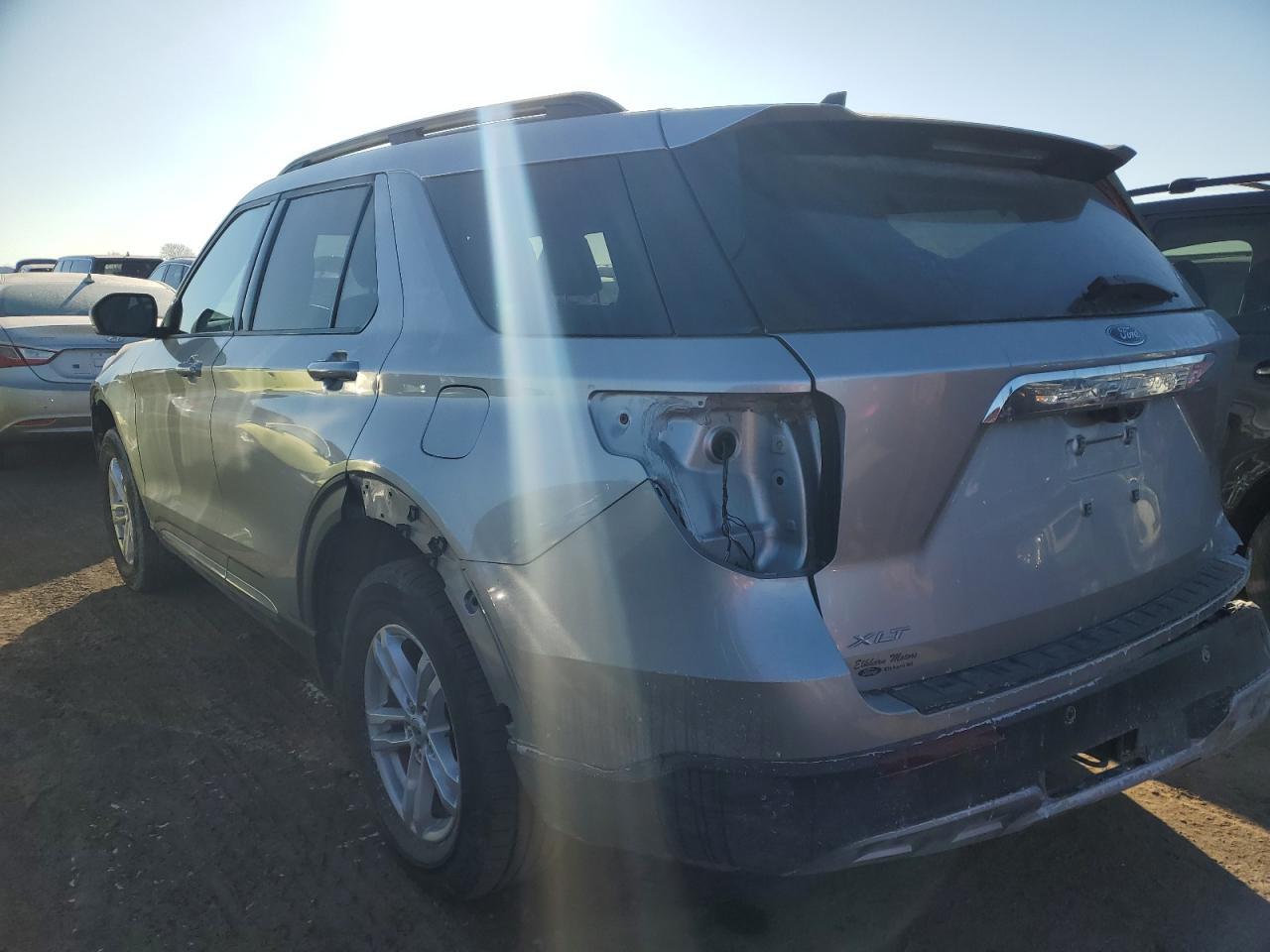 2022 FORD EXPLORER X - Фото 2