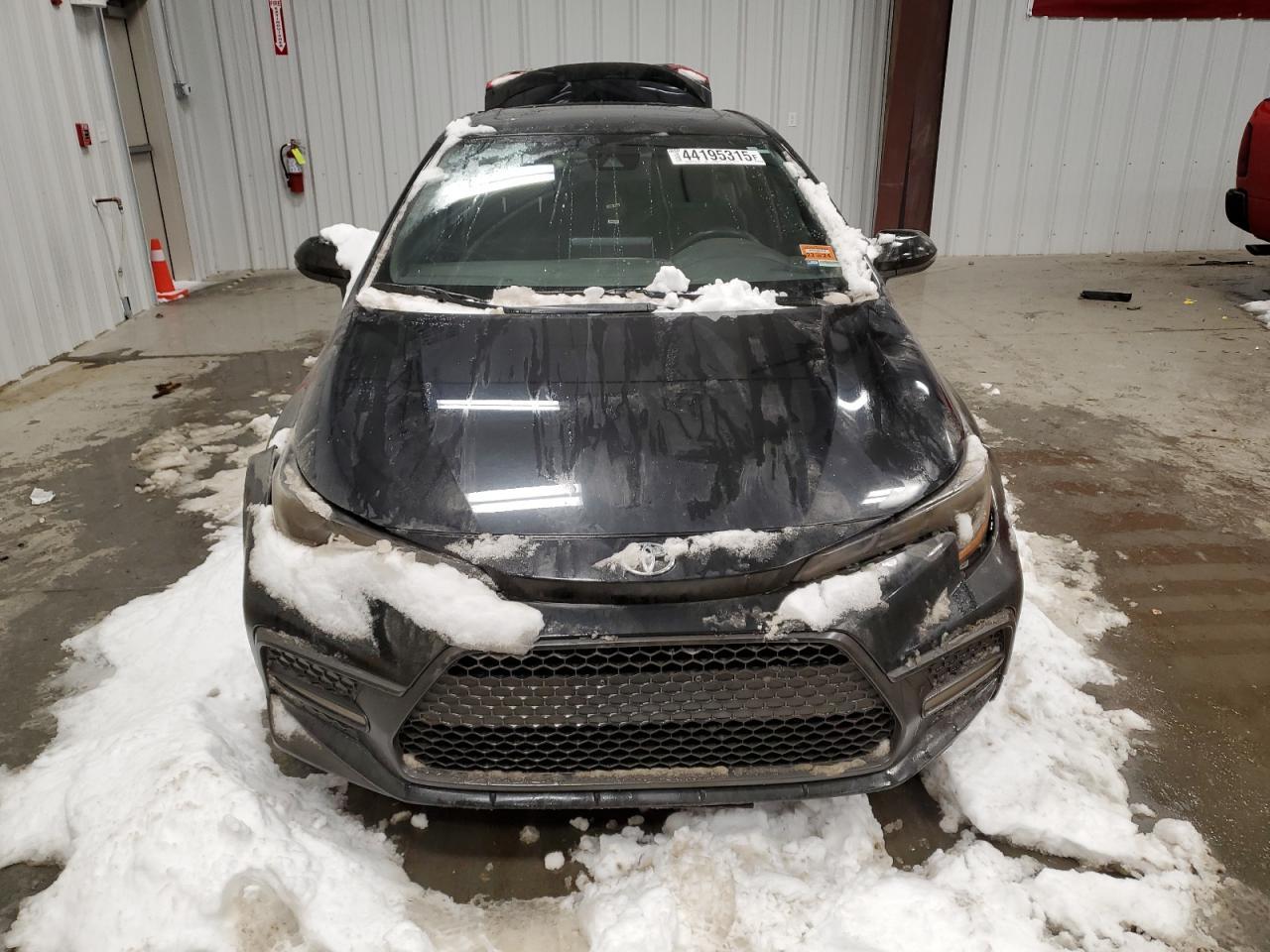 2020 TOYOTA COROLLA SE - Фото 5