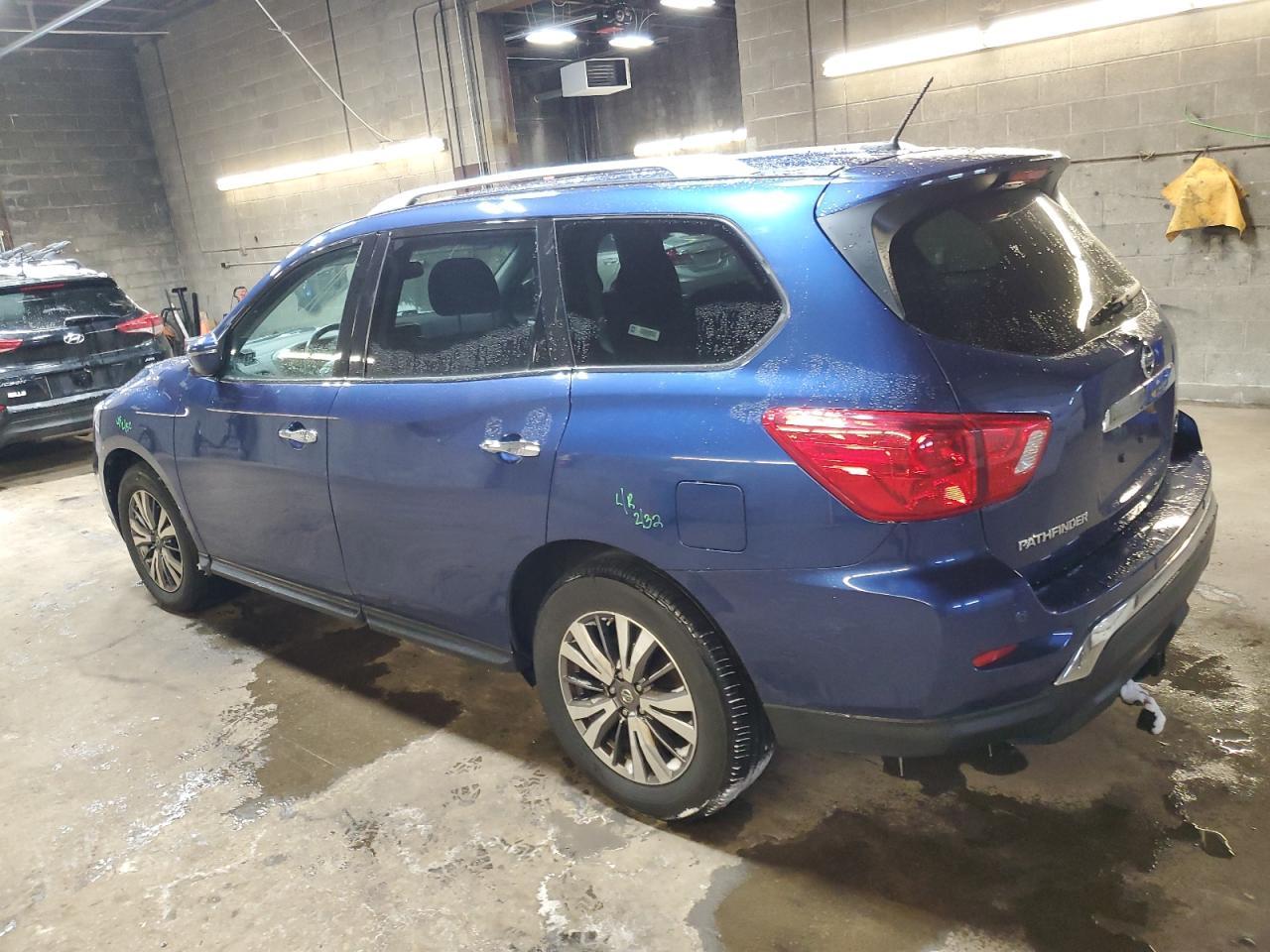 2018 NISSAN PATHFINDER - Фото 2