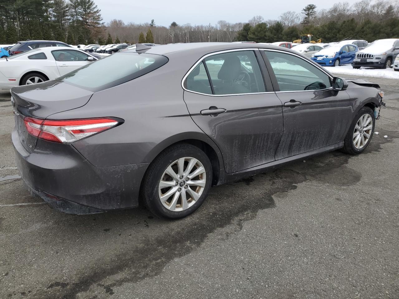2019 TOYOTA CAMRY L - Image 3