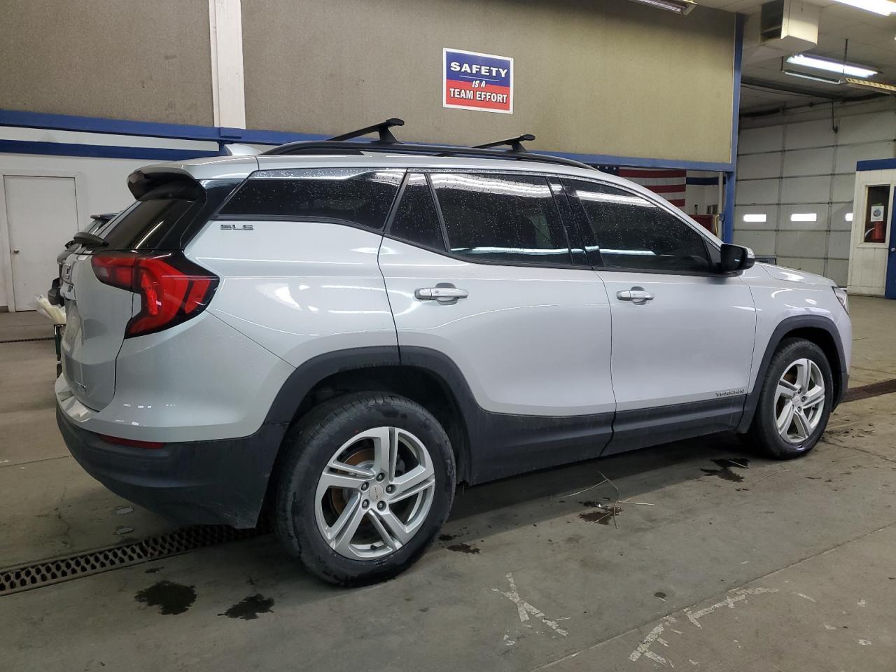 2018 GMC TERRAIN SL - Image 3
