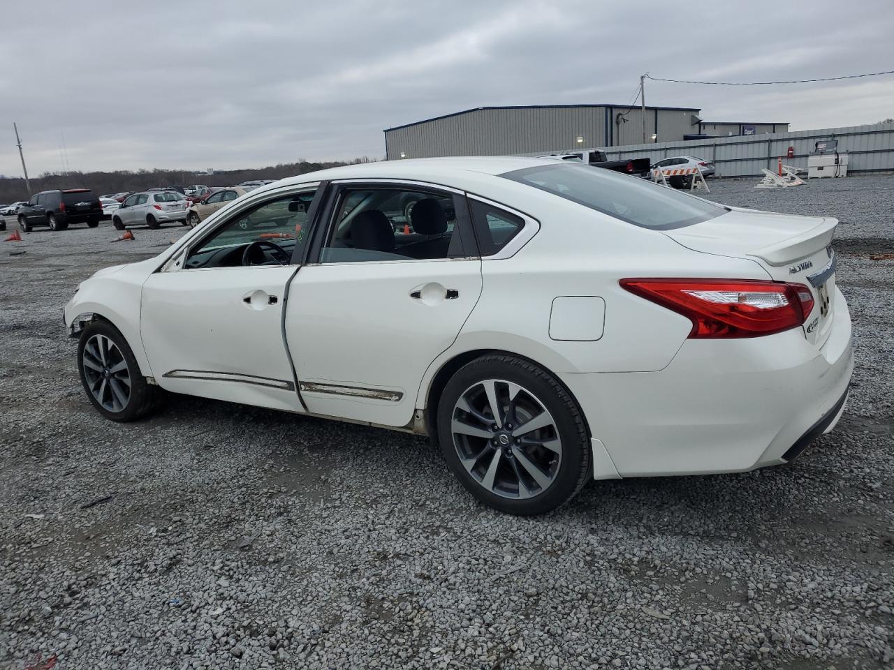 2016 NISSAN ALTIMA 2.5 - Фото 2