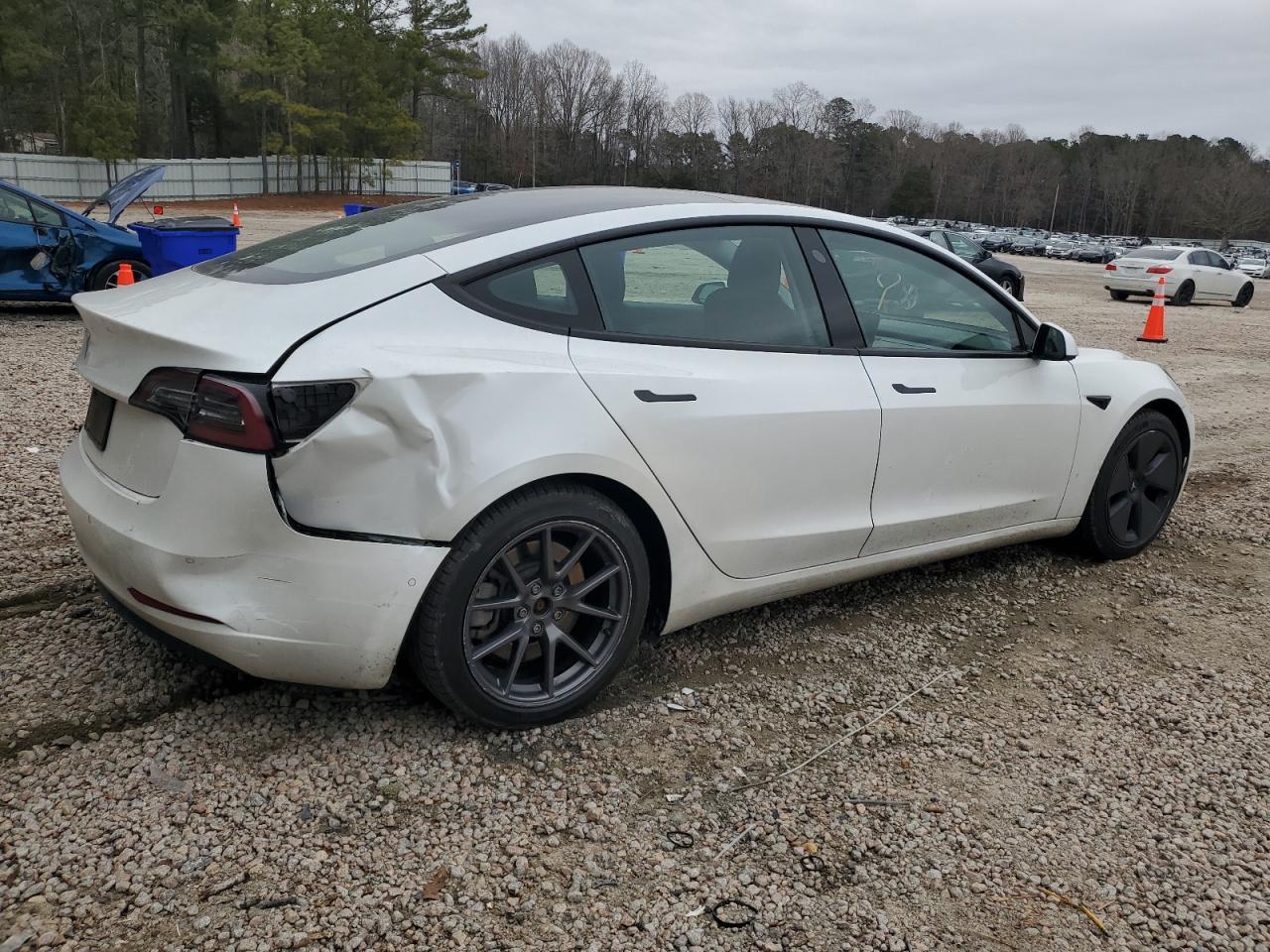 2021 TESLA MODEL 3 - Image 3