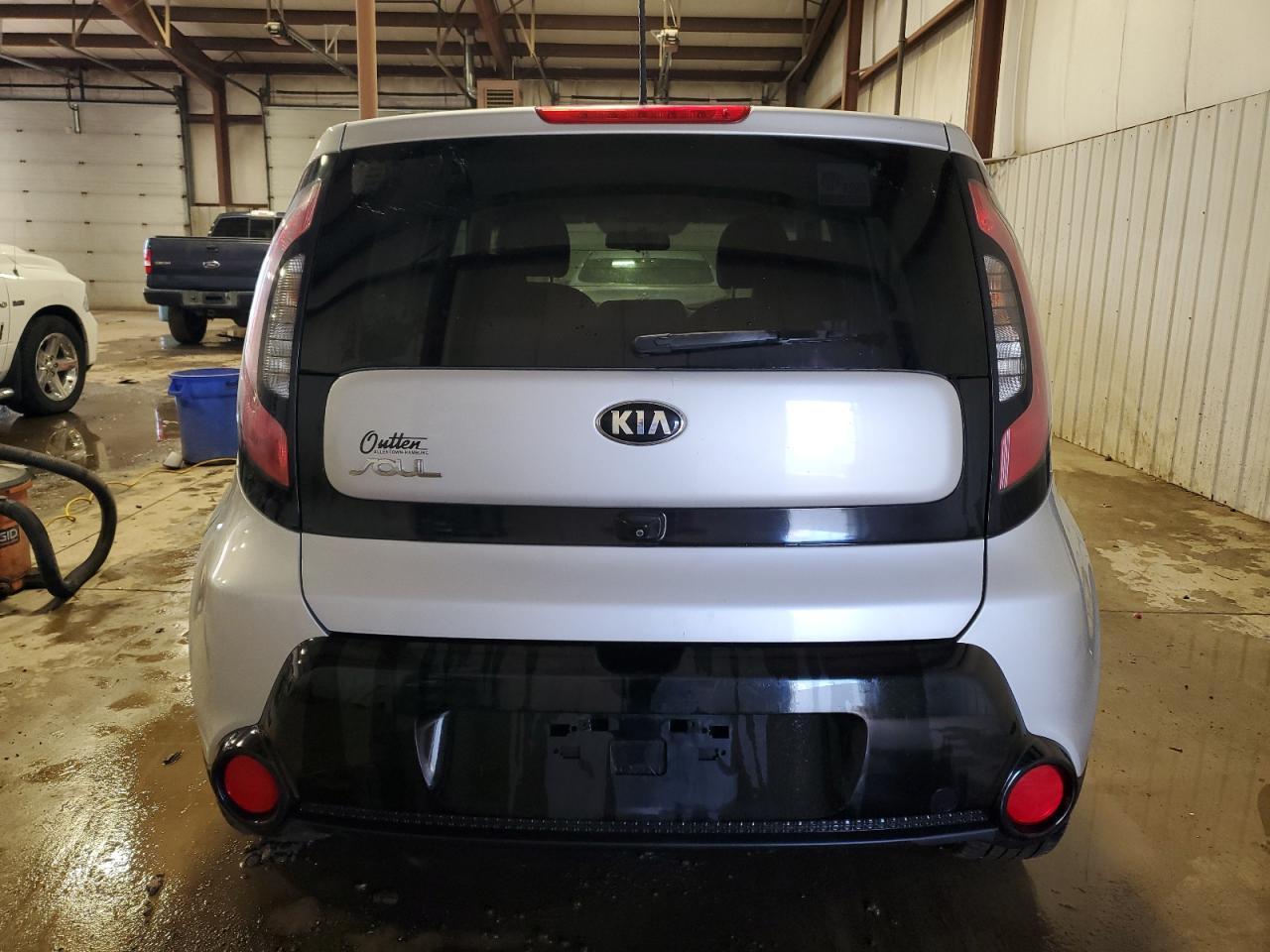 2016 KIA SOUL + - Image 6