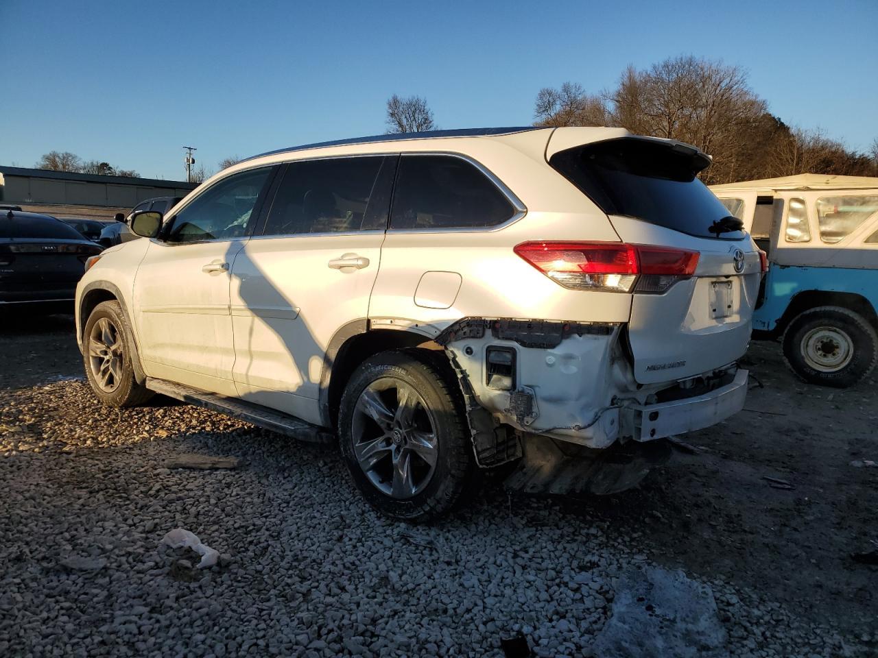 2018 TOYOTA HIGHLANDER - Фото 2