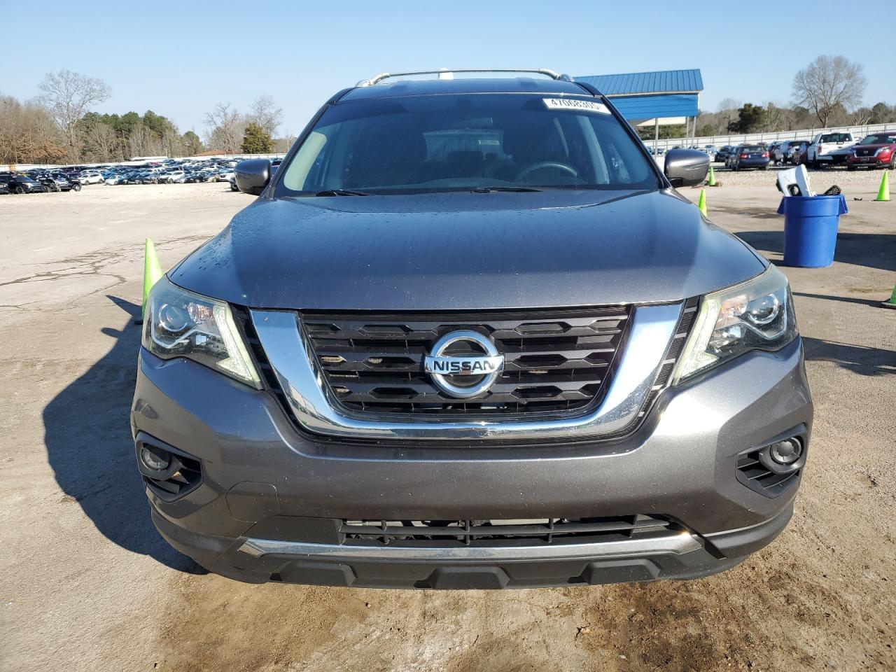 2017 NISSAN PATHFINDER - Image 5