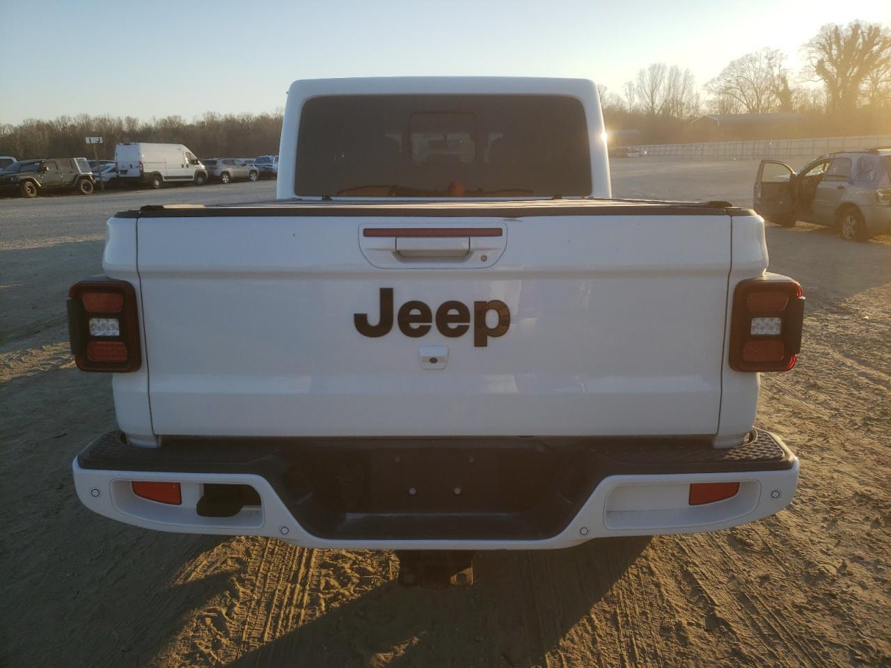 2021 JEEP GLADIATOR - Image 6