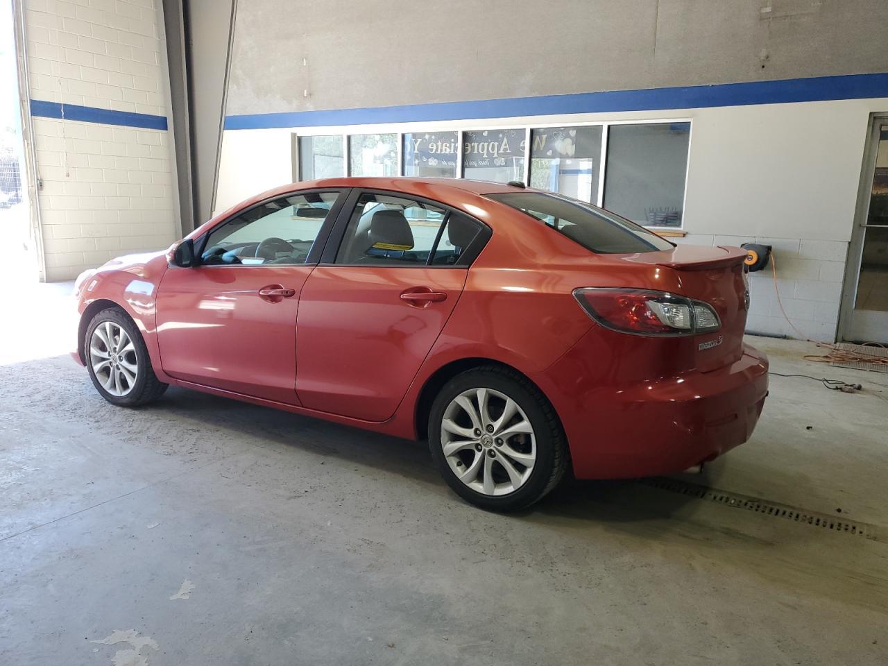 2010 MAZDA 3 S - Фото 2