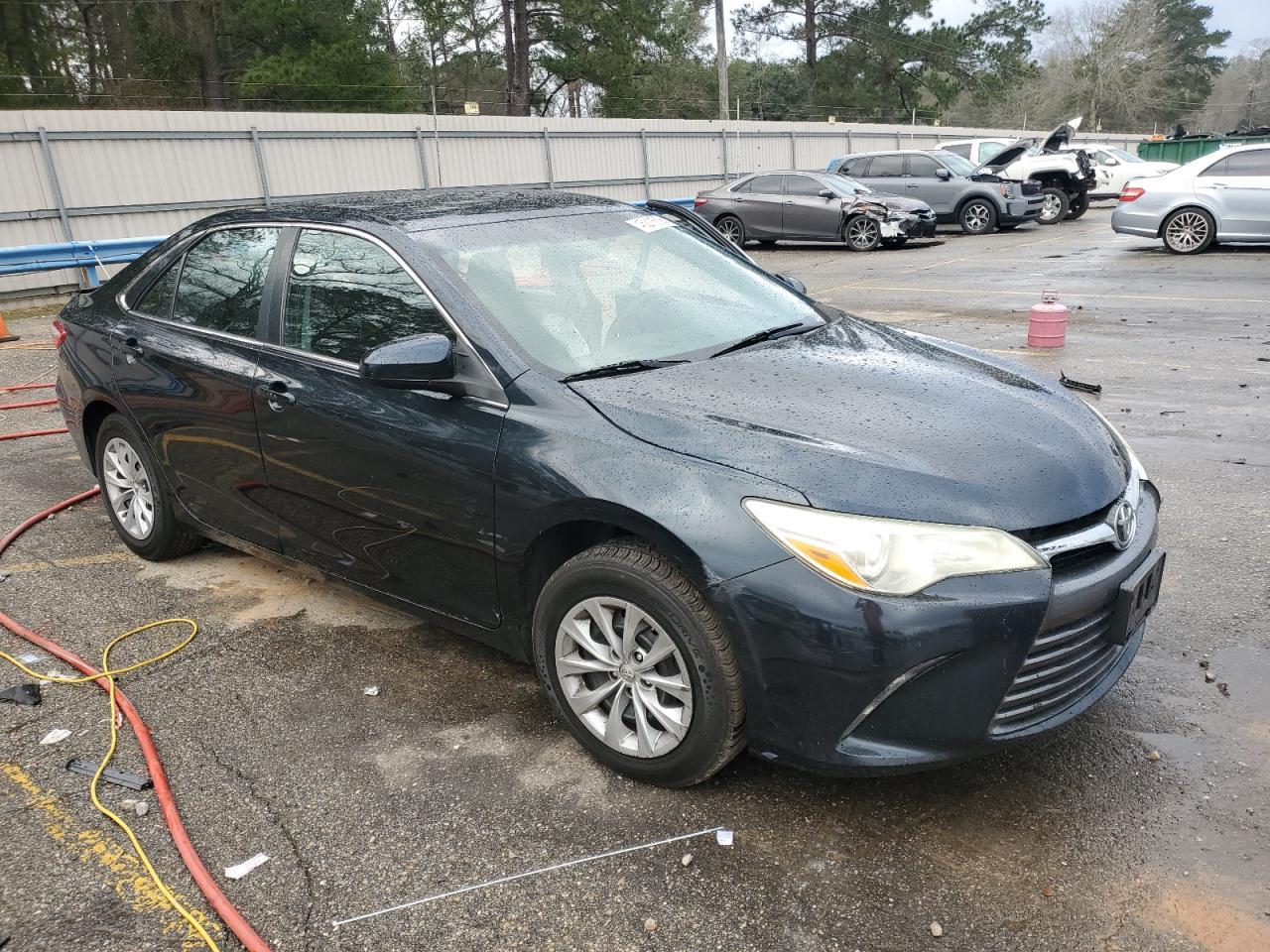 2016 TOYOTA CAMRY LE - Фото 4