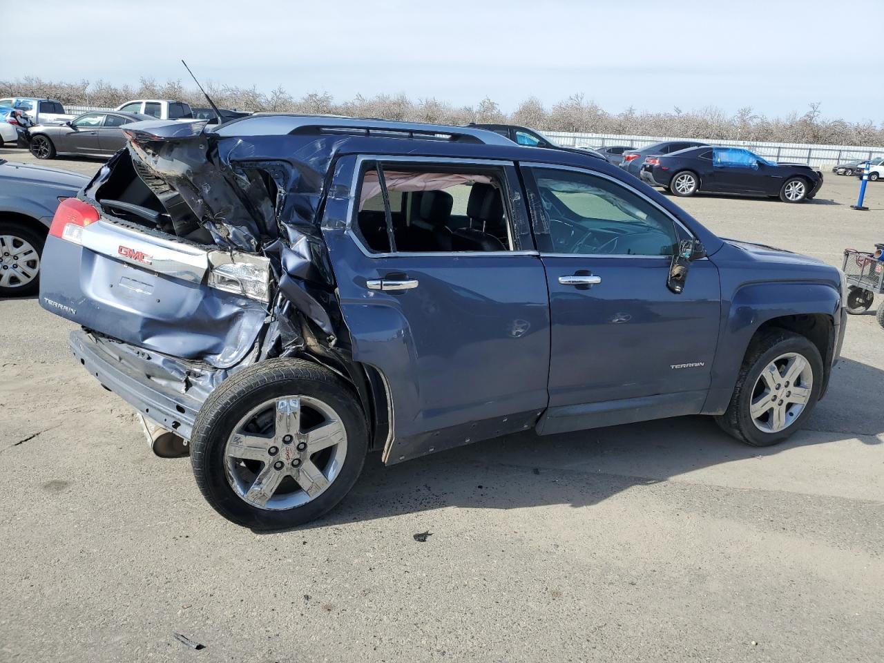 2013 GMC TERRAIN SL - Image 3