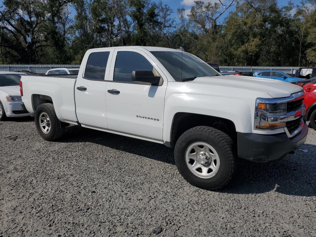 2018 CHEVROLET SILVERADO - Фото 4
