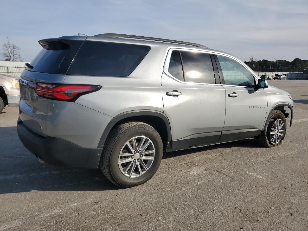 2023 CHEVROLET TRAVERSE L - Фото 3