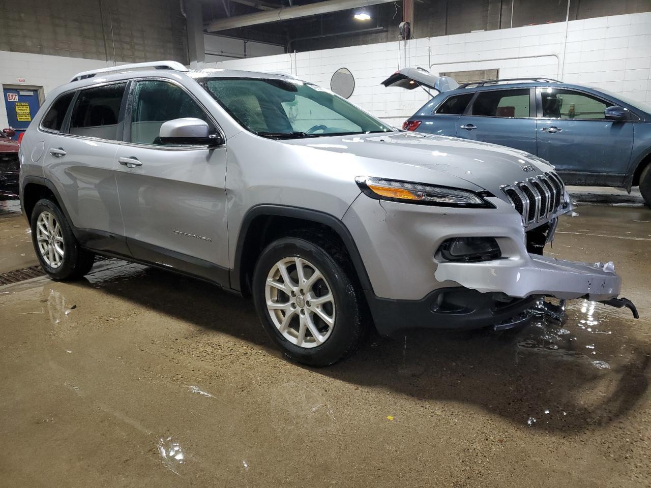 2016 JEEP CHEROKEE L - Image 4