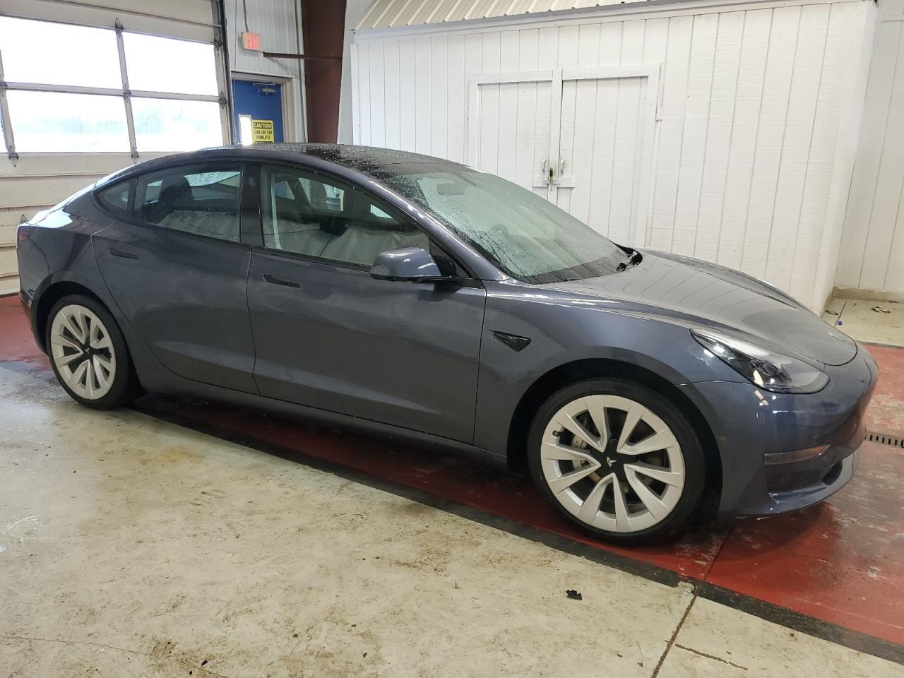 2022 TESLA MODEL 3 - Image 4