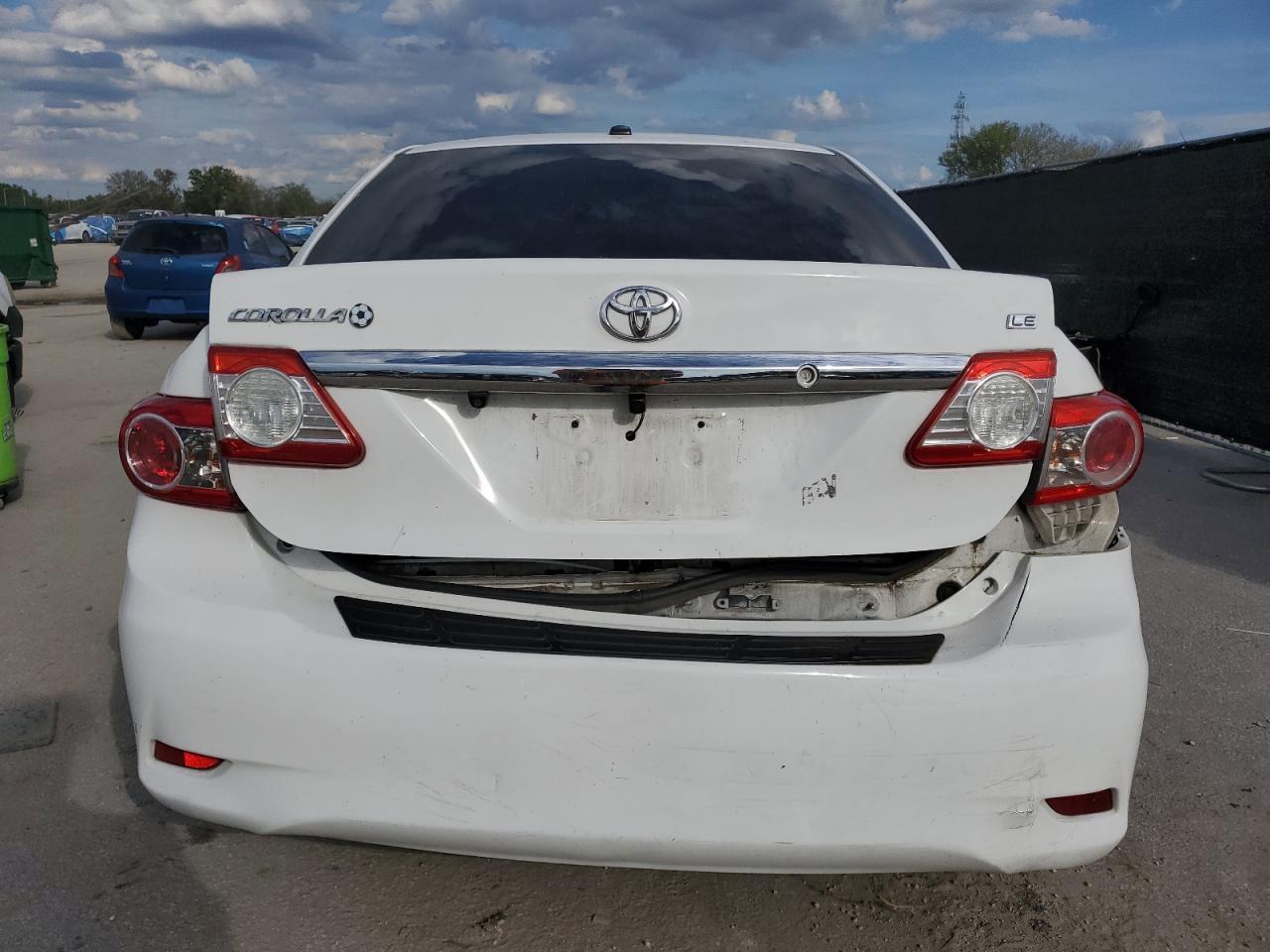 2013 TOYOTA COROLLA BA - Фото 6