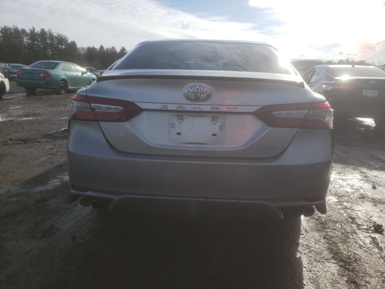2018 TOYOTA CAMRY XSE - Image 6