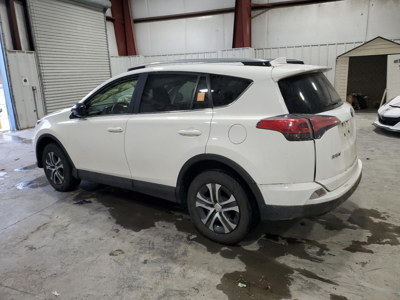 2017 TOYOTA RAV4 LE - Image 2