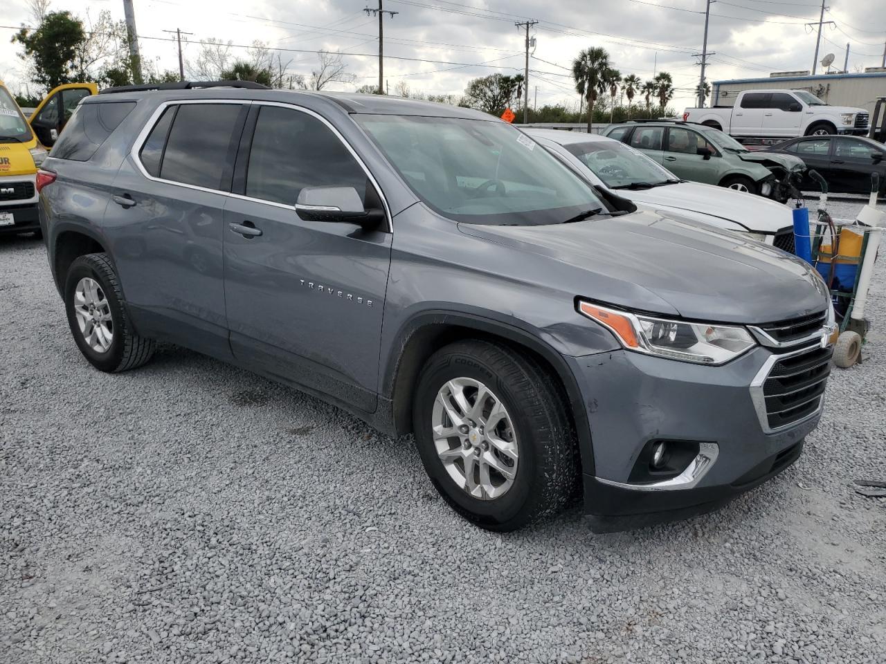 2021 CHEVROLET TRAVERSE L - Фото 4