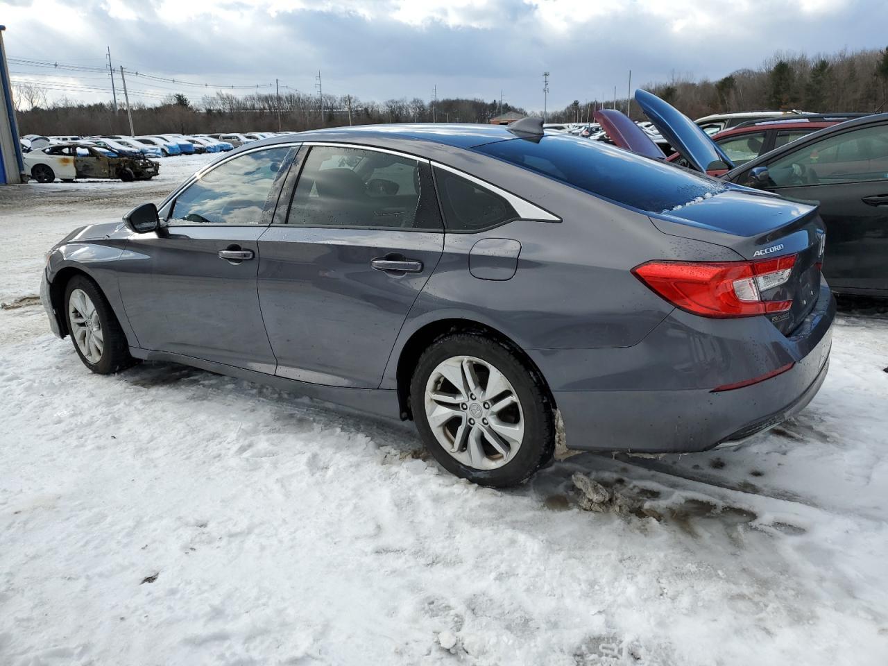 2018 HONDA ACCORD LX - Image 2