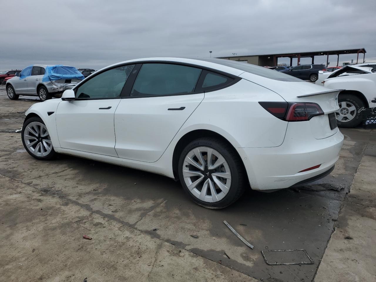 2022 TESLA MODEL 3 - Image 2