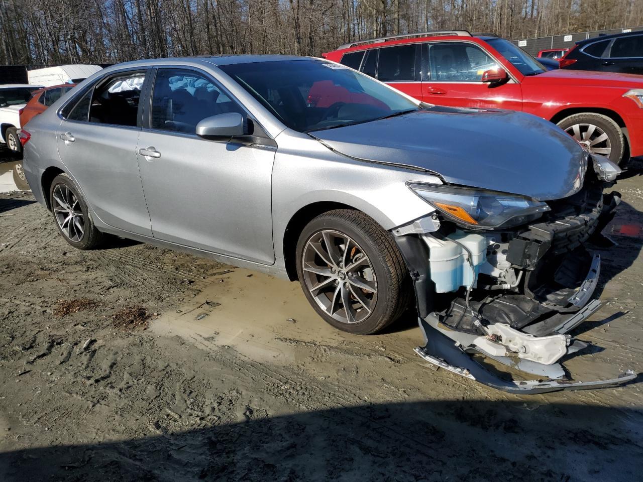2016 TOYOTA CAMRY LE - Image 4