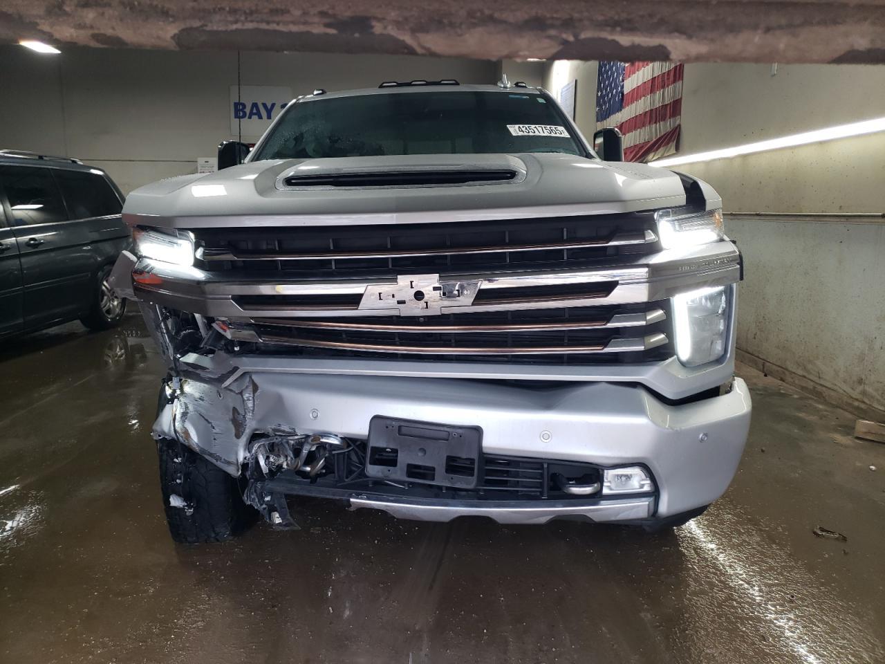 2023 CHEVROLET SILVERADO - Фото 5