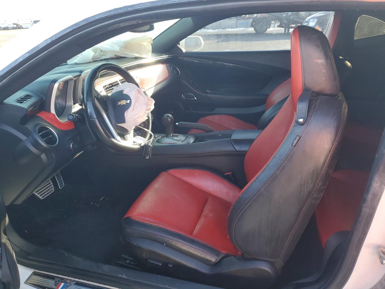 2015 CHEVROLET CAMARO LT - Image 7