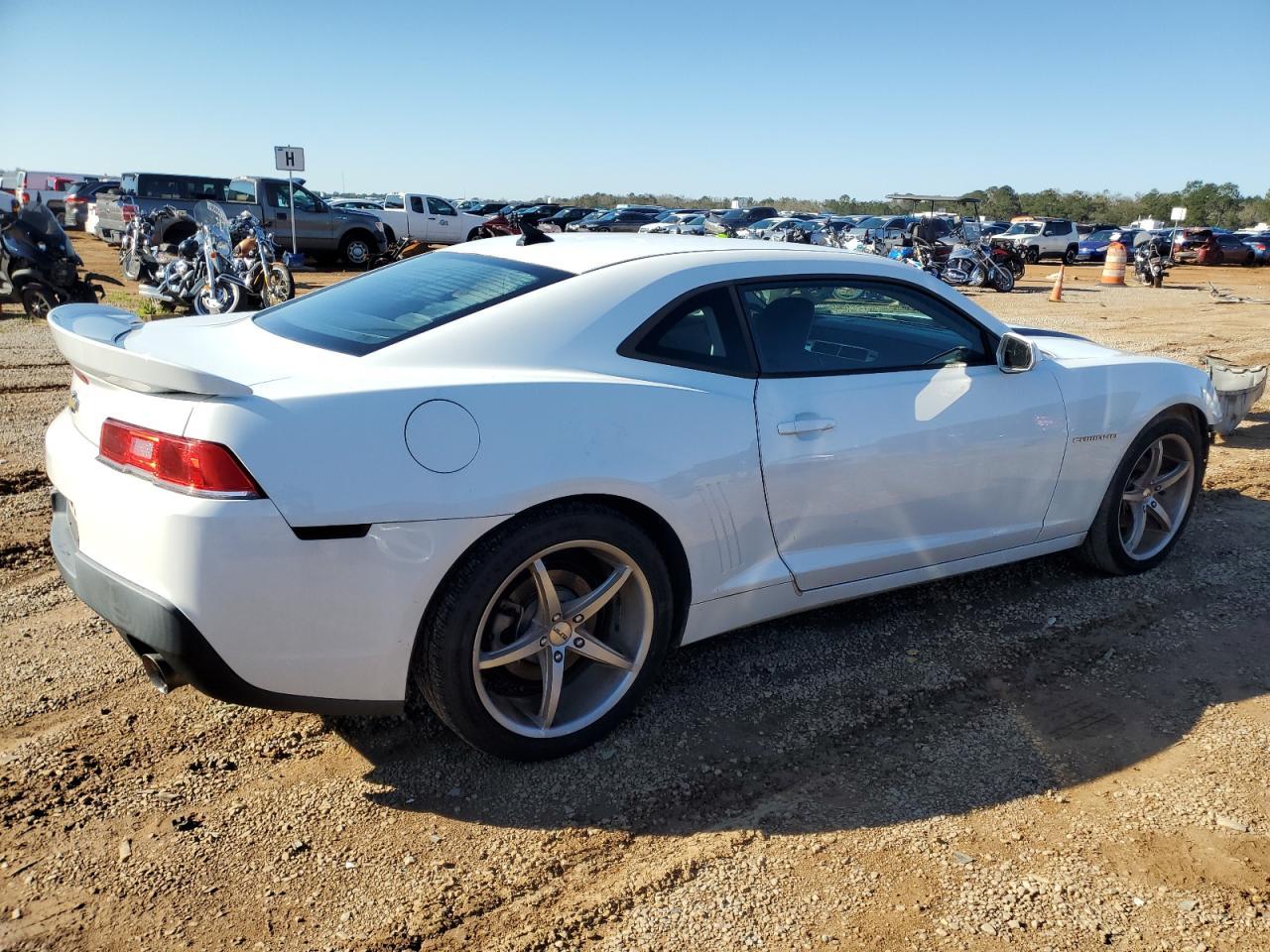 2015 CHEVROLET CAMARO LS - Image 3