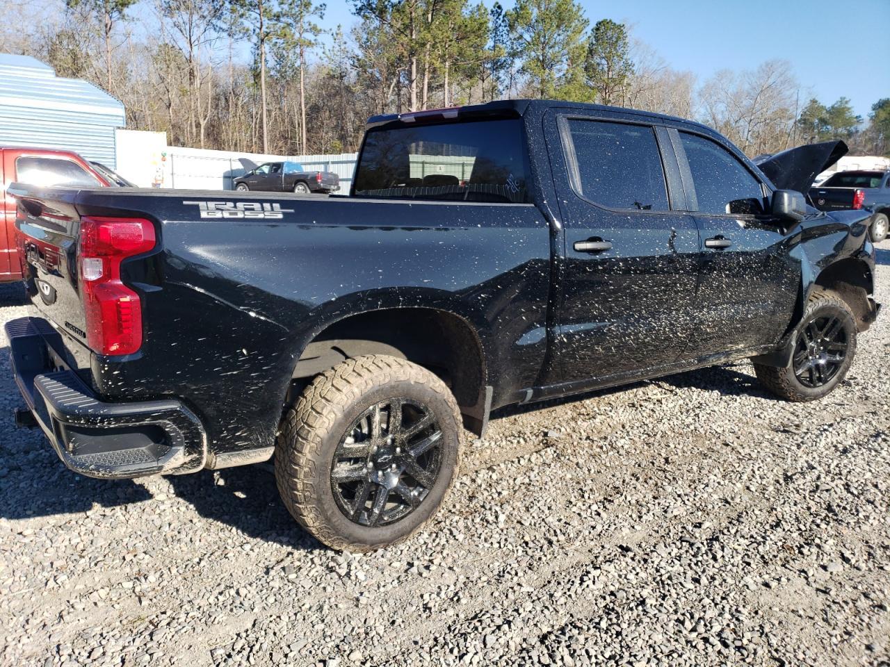 2024 CHEVROLET SILVERADO - Image 3