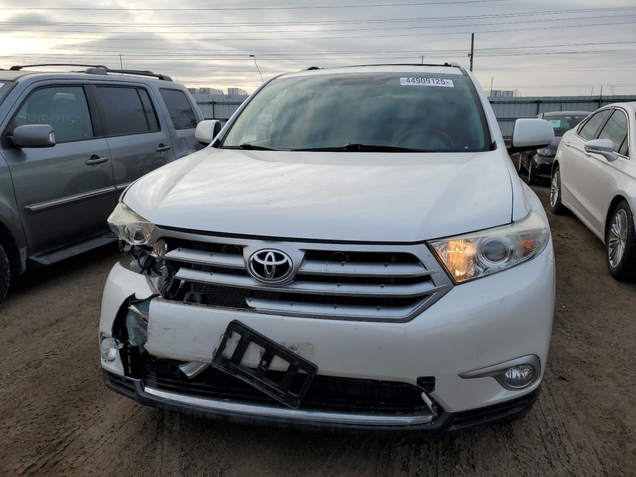 2011 TOYOTA HIGHLANDER - Фото 5