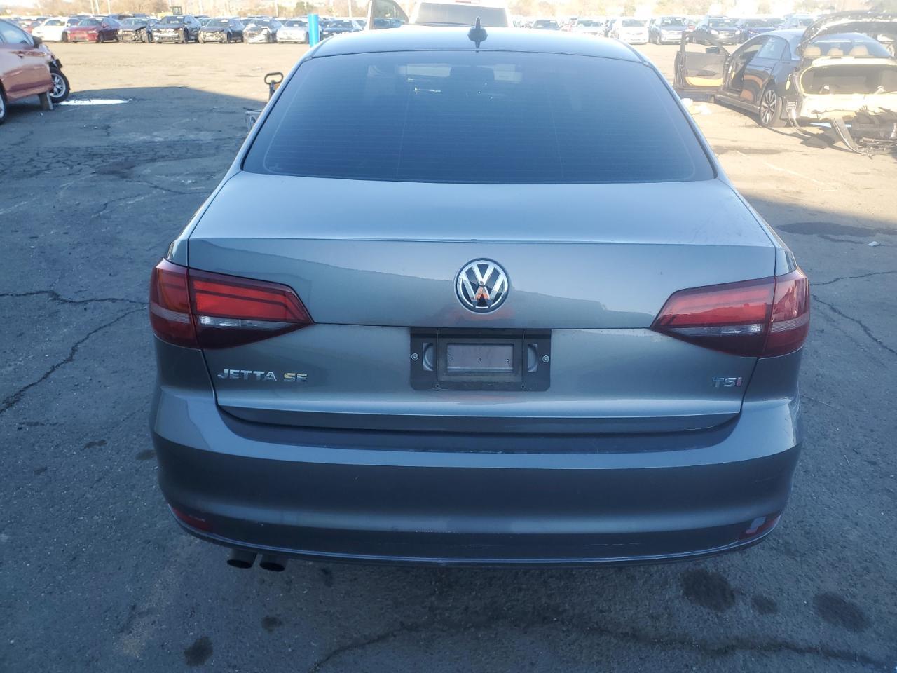 2017 VOLKSWAGEN JETTA SE - Фото 6
