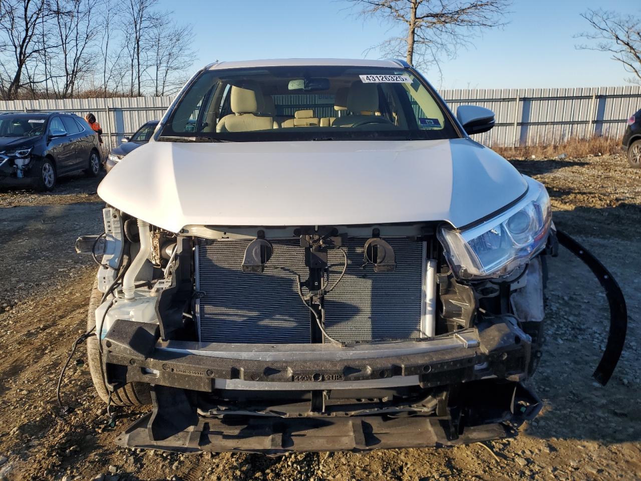 2015 TOYOTA HIGHLANDER - Фото 5