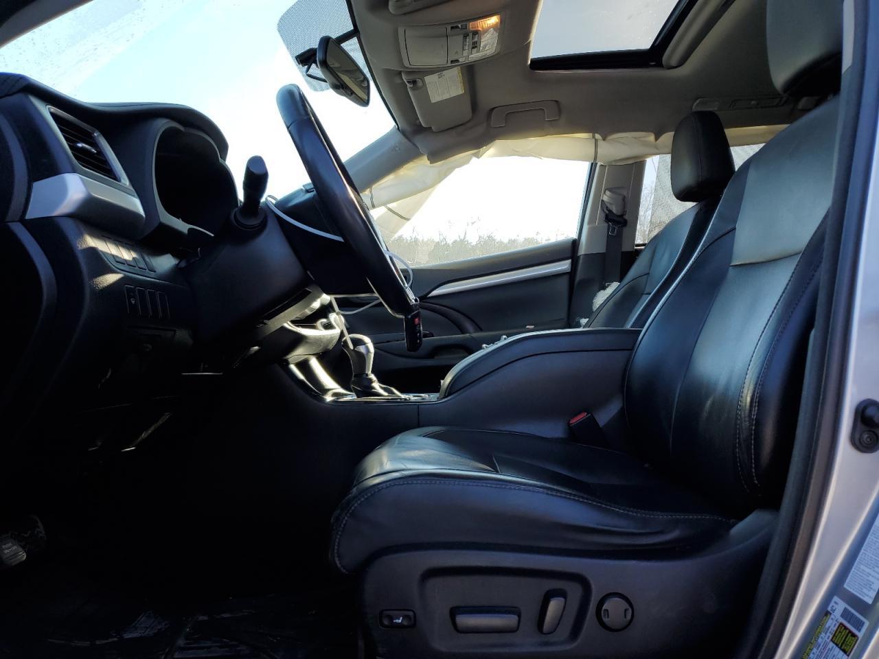 2015 TOYOTA HIGHLANDER - Фото 7
