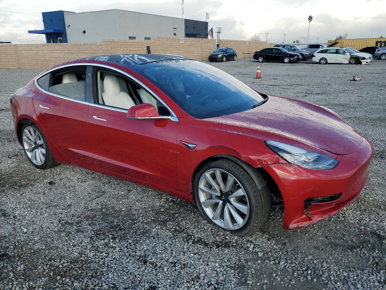 2019 TESLA MODEL 3 - Image 4