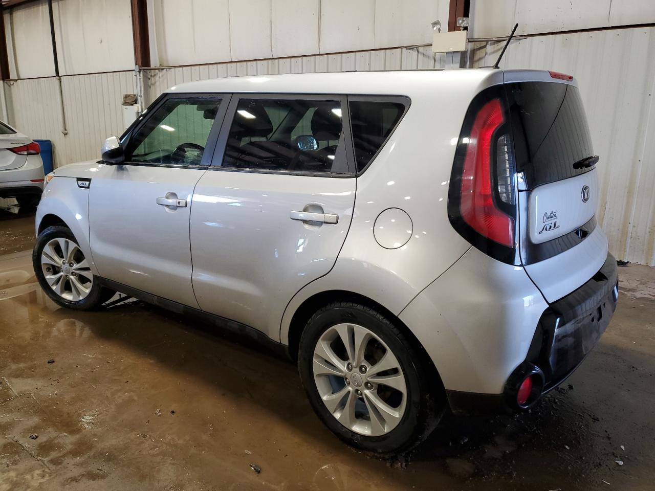 2016 KIA SOUL + - Image 2