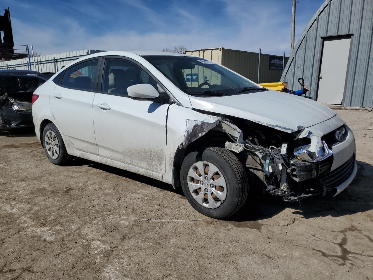 2016 HYUNDAI ACCENT SE - Фото 4