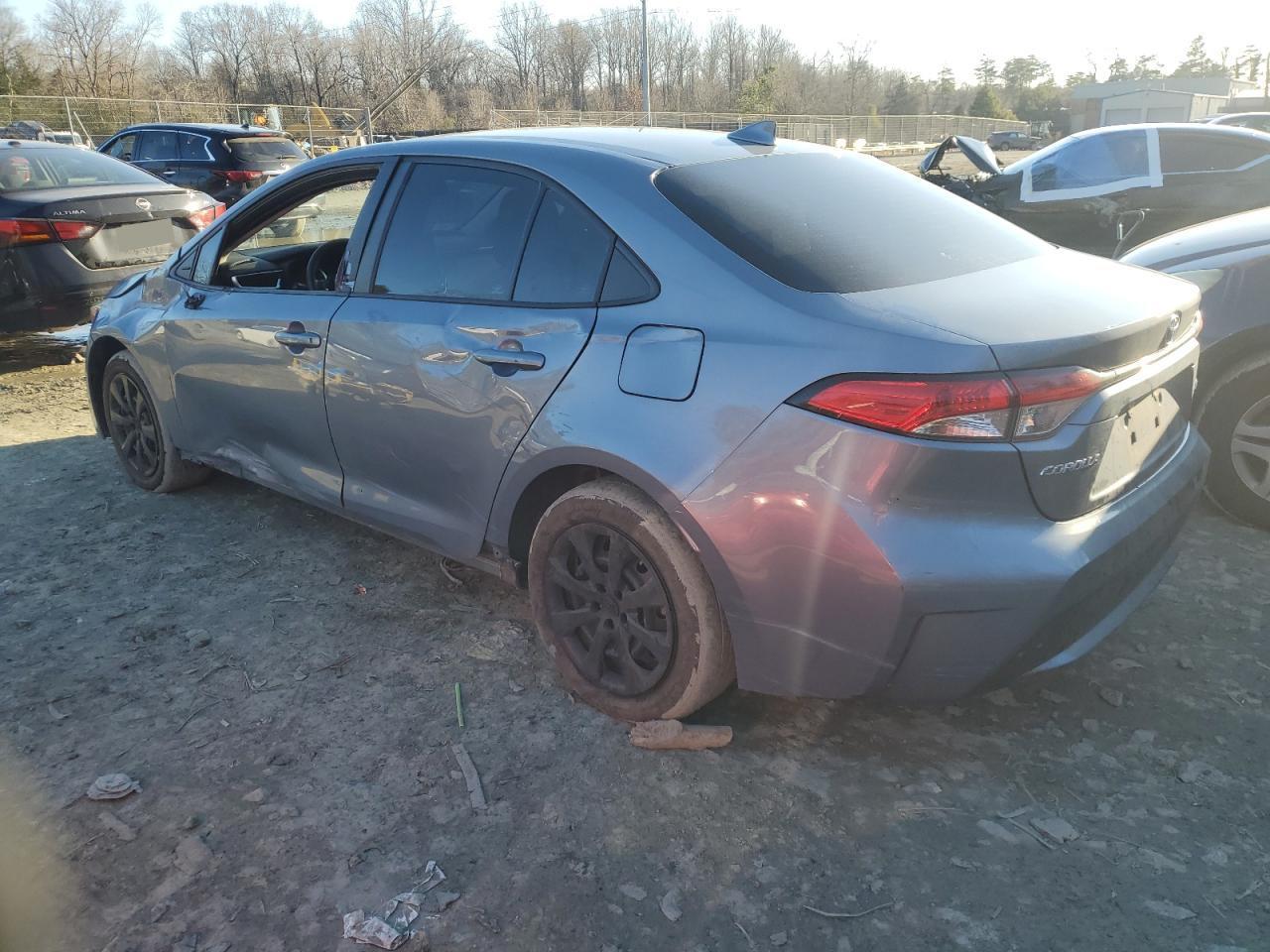 2022 TOYOTA COROLLA LE - Фото 2