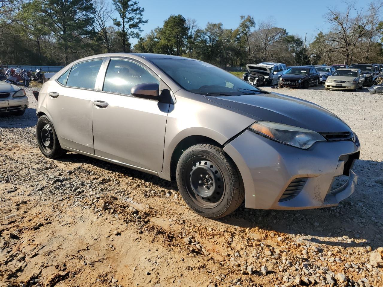 2015 TOYOTA COROLLA L - Image 4